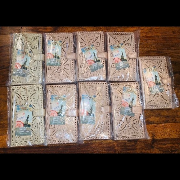 Rose Gold or Metallic Gold wallet organizer/clutch - Picture 6 of 6